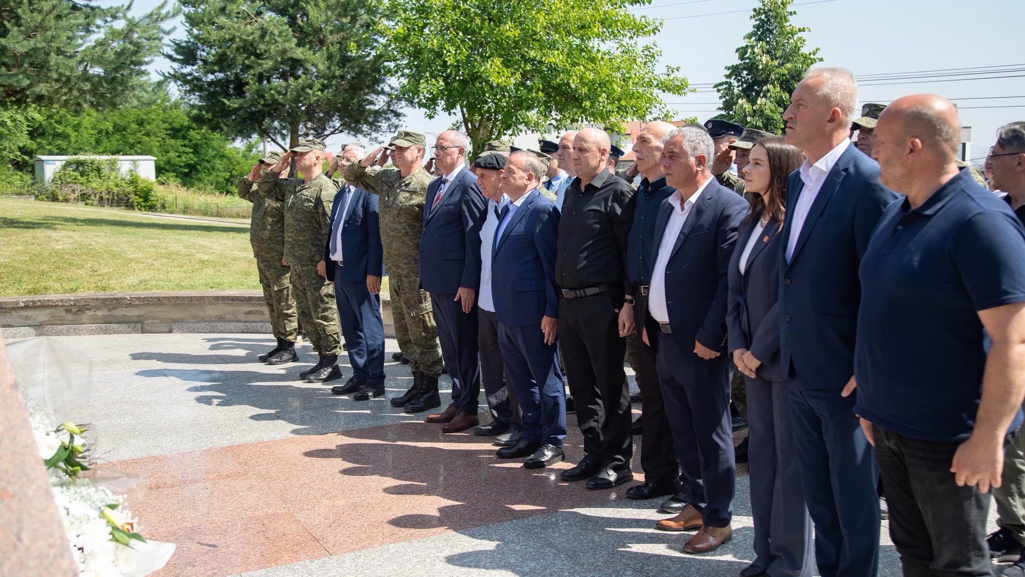 26 vjet liri