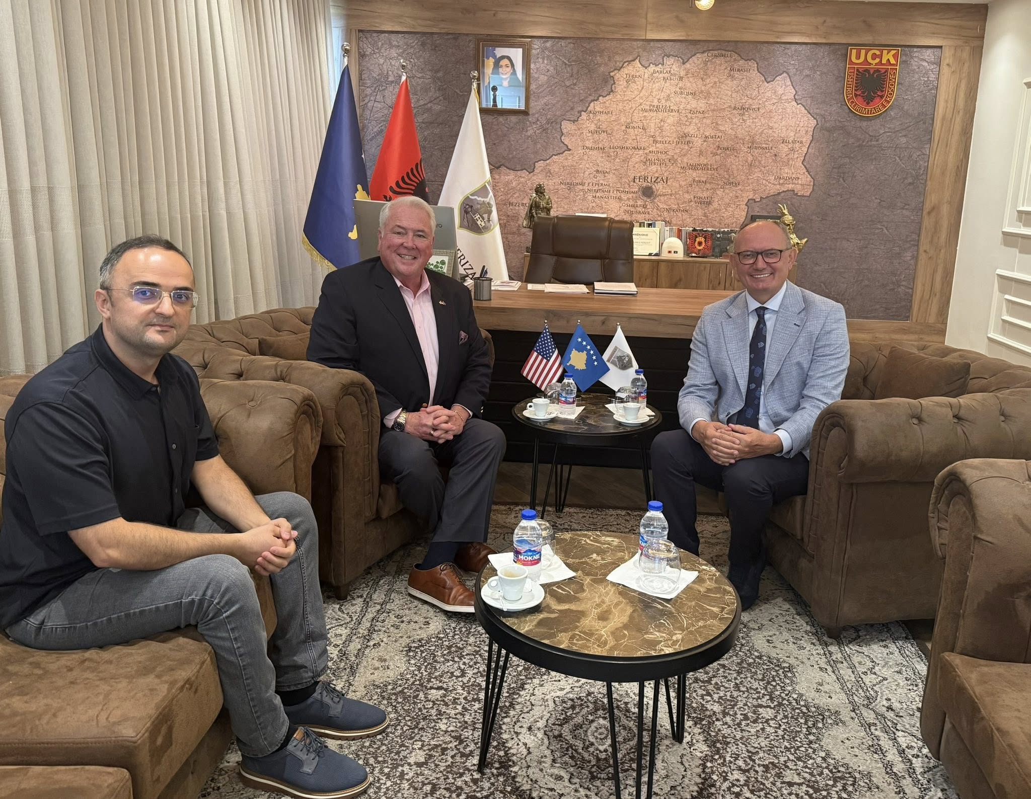 Kryetari Aliu pret në Ferizaj anëtarin e Këshillit Bashkiak të Conroe, Teksas, për thellimin e bashkëpunimit