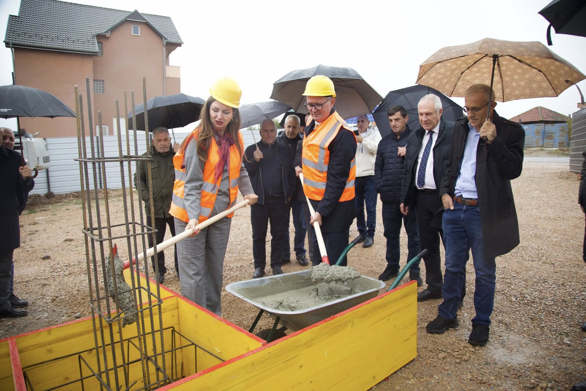 Nisi ndërtimi i kopshtit për fëmijë në fshatin Dardani
