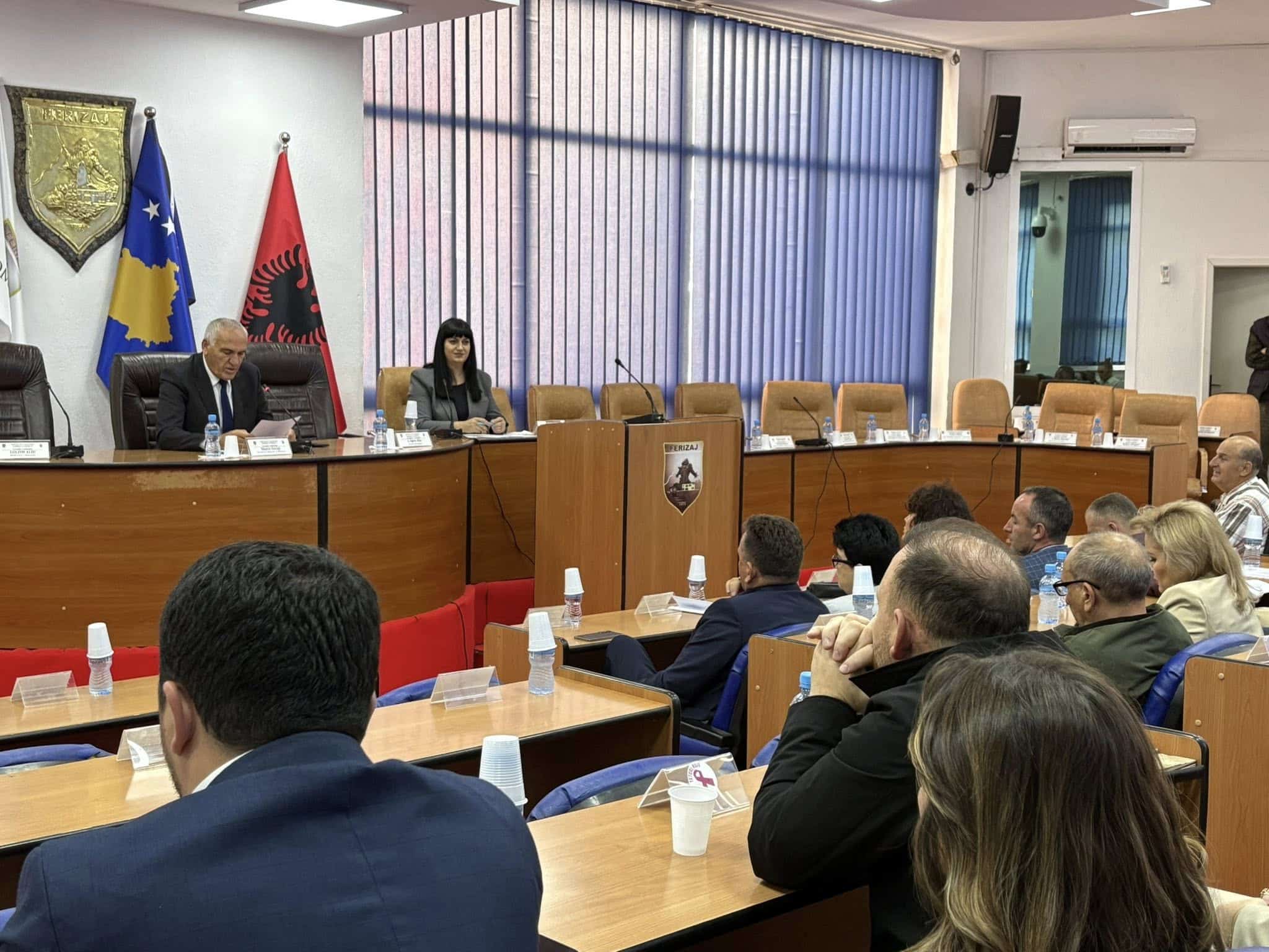 Kuvendi i Komunës mbajti mbledhje të jashtëzakonshme