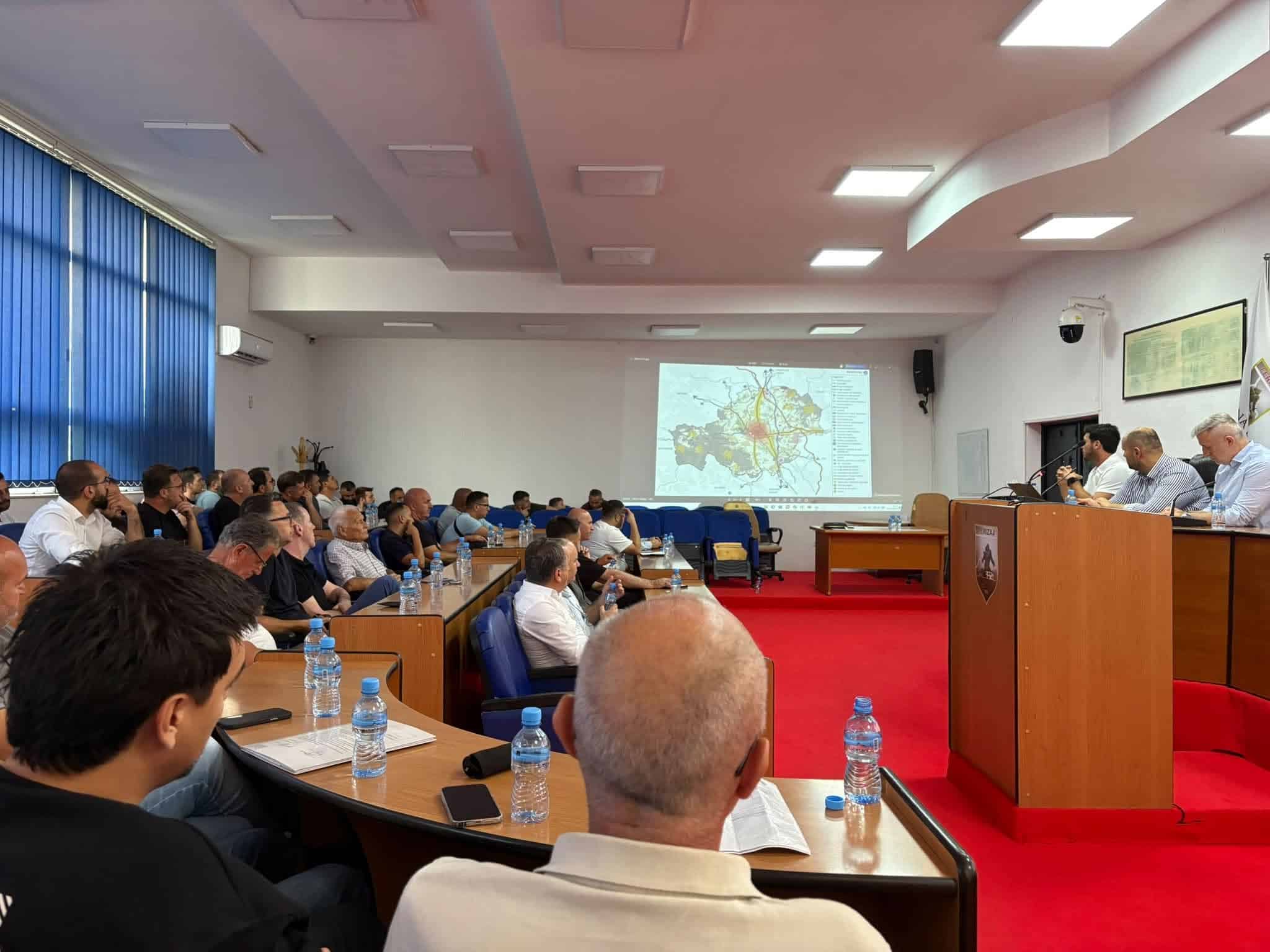 U prezantuan tre skenarët e Planit Zhvillimor Komunal